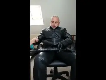Chaturbate Live Sex Cam of andrex_leather