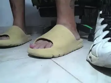 Chaturbate Nude Webcam of srfindomfeet_