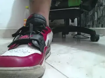 Chaturbate Sex Chat of srfindomfeet_