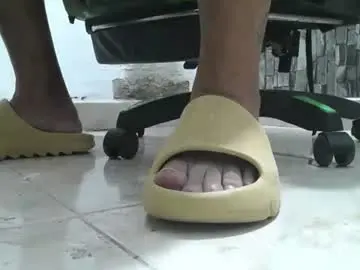 Chaturbate Private Sex Chat of srfindomfeet_
