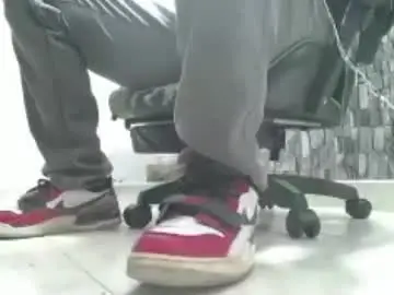 Chaturbate Sex Chat of srfindomfeet_