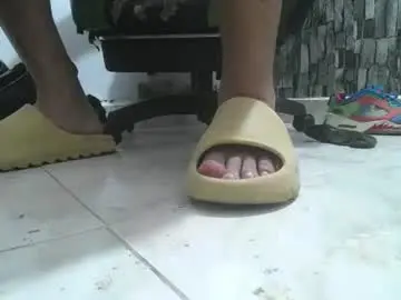 Chaturbate Sex Cam of srfindomfeet_