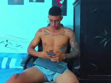 Chaturbate Watch Live Sex Cams of oliver_smith_2