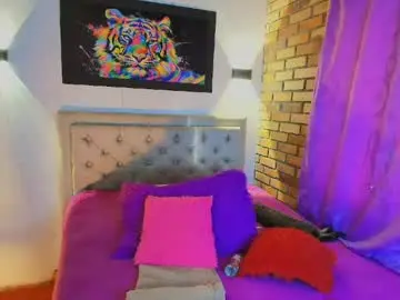 Chaturbate Free Live Porn of perla_kpop_