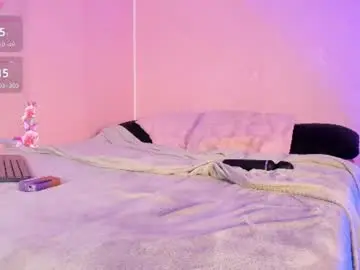 Chaturbate Live Sex Cam of valk_diaz