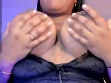 Chaturbate Live Sex Cam of ebony__queen2