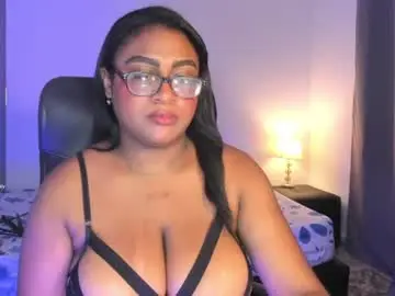 Chaturbate Live Sex Cam of ebony__queen2
