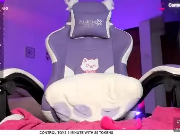 Chaturbate Nude Webcam of tellme_maddie