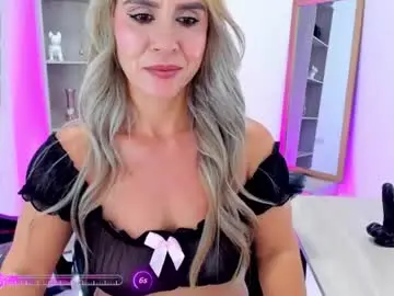 Chaturbate Live Sex Cam of arisha_davis