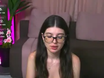 Chaturbate Nude Webcam of beatricealexis