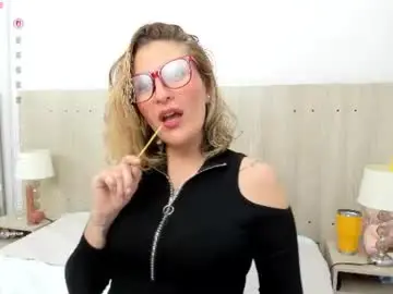 Chaturbate Live Porn of lesly_santodomingo