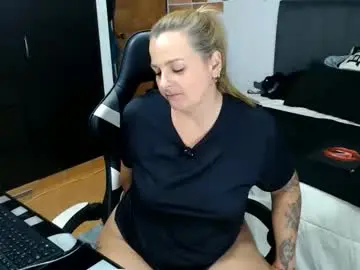 Chaturbate Live Sex of perlagoloza05