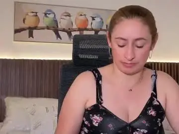 Chaturbate Live Sex Cam of kelly_gracee
