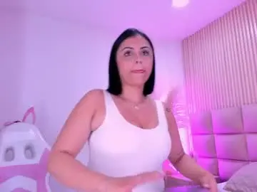 Chaturbate Best live sex cam show of belleanderson