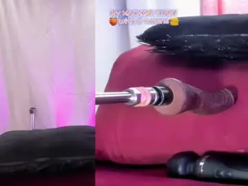 Chaturbate Live Sex Cam of cristal_thompson_