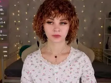 Chaturbate Live Porn of kira_fluffy