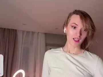 Chaturbate Free Live Porn of hey_its_mia
