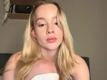 Chaturbate Live Porn of _kkkhaleesi_