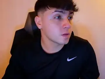 Chaturbate Live Porn of aron__cooper