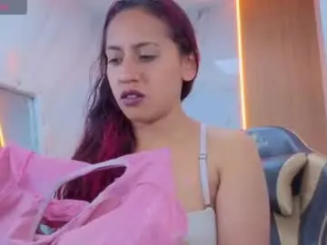 Chaturbate Live Sex Cam of lola_roses_tf