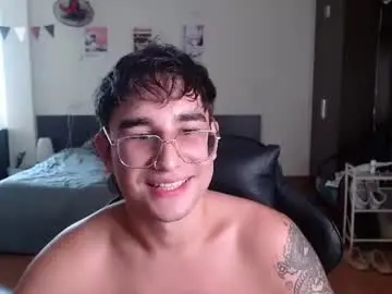 Chaturbate Sex Cam of steveoceanbeanhuge