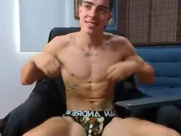 Chaturbate Free Porn Cam of ethangreey1