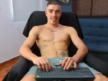 Chaturbate Watch Live Sex Cams of ethangreey1