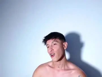 Chaturbate Free Live Porn of rowanboy23