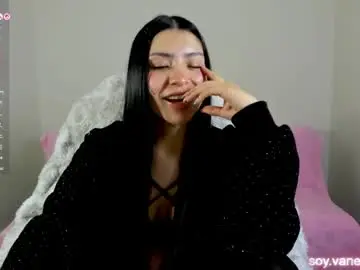 Chaturbate Best live sex cam show of bam_atenea