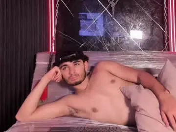 Chaturbate Private Sex Chat of lucasthomson_