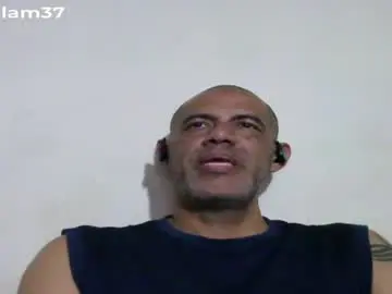 Chaturbate Watch Live Sex Cams of retlam37