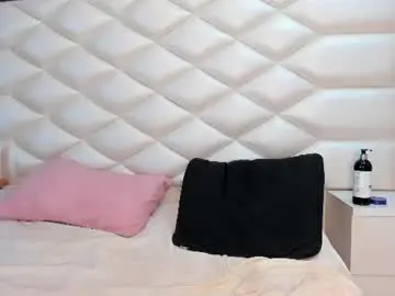 Chaturbate Live Sex Cam of keishaconie