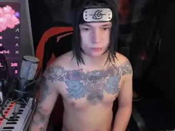 Chaturbate Live Sex Cam of adam_rocket