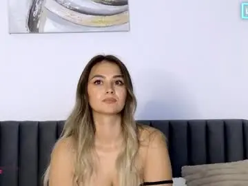 Chaturbate Nude Webcam of littleblondbunny