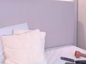 Chaturbate Live Sex Cam of naomiklarc