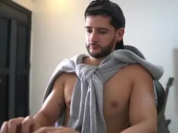 Chaturbate Nude Webcam of saimonhot1