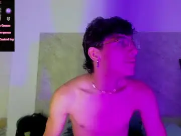 Chaturbate Nude Webcam of adrian_wolff