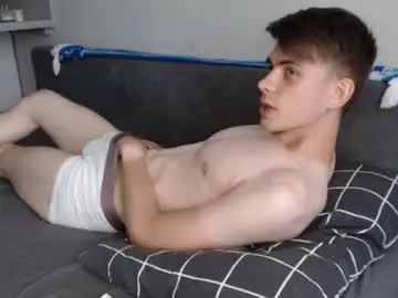 Chaturbate Live Sex Cam of cute_oliver