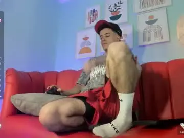 Chaturbate Free Porn Cam of kevinn_blue