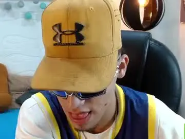 Chaturbate Live Sex Cam of mark_jackson69