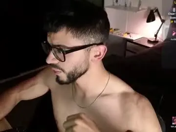 Chaturbate Sex Chat of phantom_bigger1
