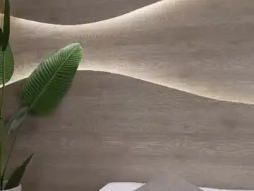 Chaturbate Live Sex Cam of mia_rosalie