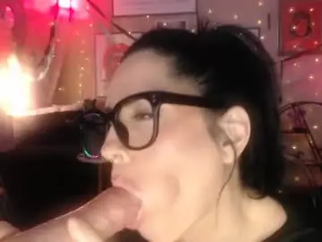 Chaturbate Free Live Porn of milf_lacey