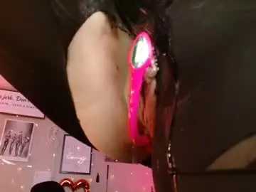 Chaturbate Live Porn of milf_lacey