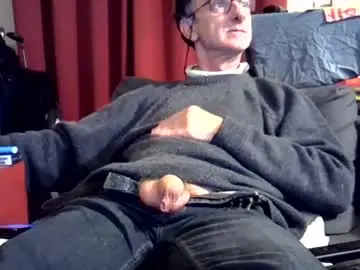 Chaturbate Live Sex Cam of 18remy45