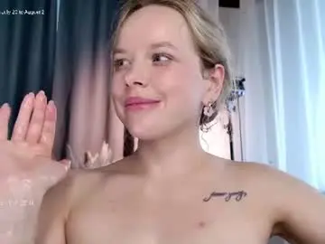 Chaturbate Sex Cam of milly_shy