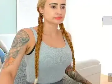 Chaturbate Adult Video Chat of pennyy__