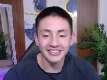 Chaturbate Watch Live Sex Cams of andres_tay