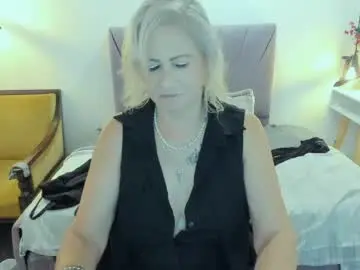 Chaturbate Live Sex Cam of scarlethoot_