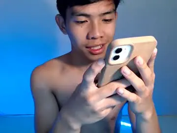 Chaturbate Best live sex cam show of clyde_twinkx